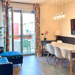  Apartamento Center - Modern Flat With Free Parking And Wifi - B Italia